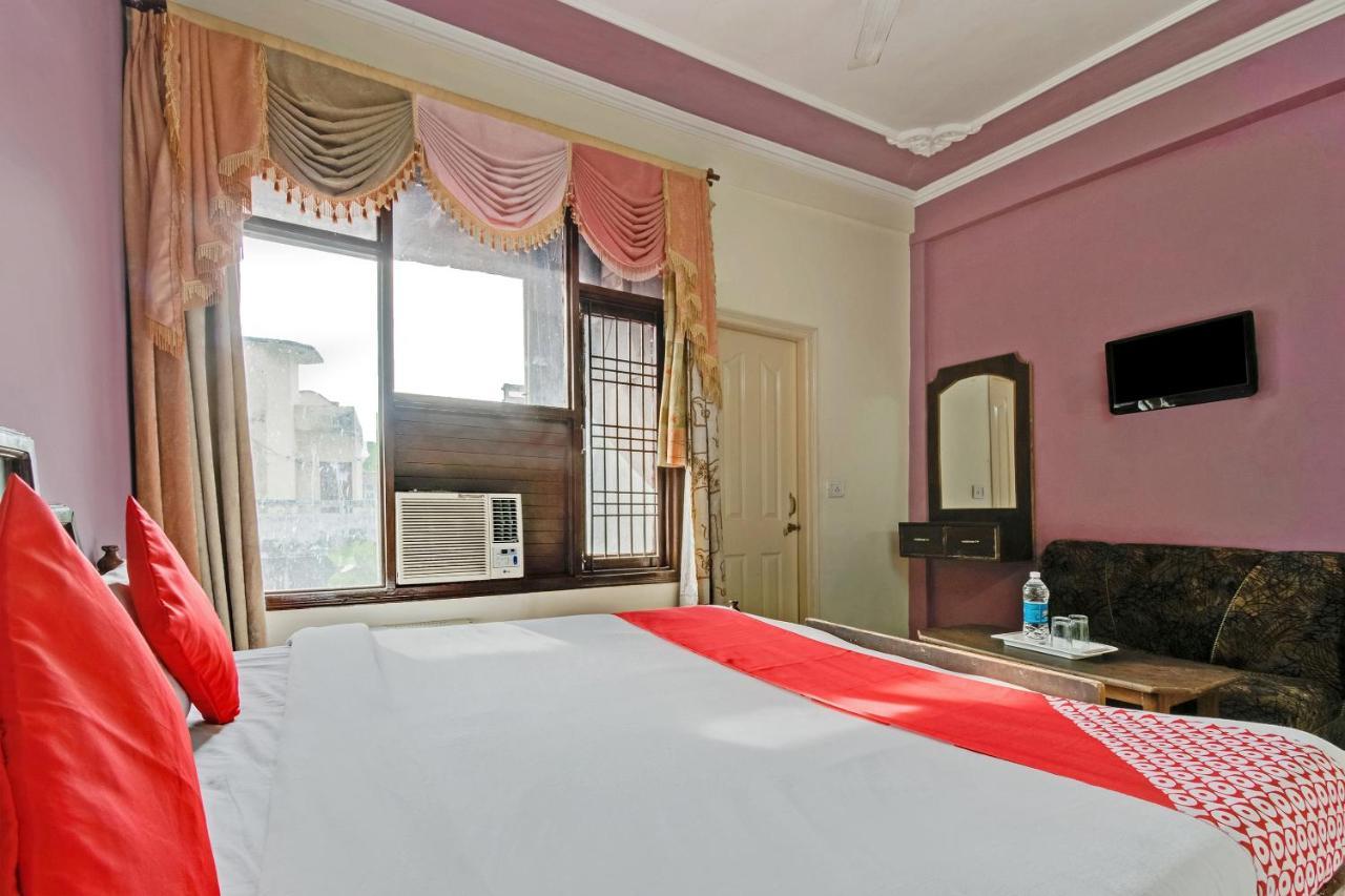 Oyo 24888 Hotel Sham Palace Katra  Eksteriør billede